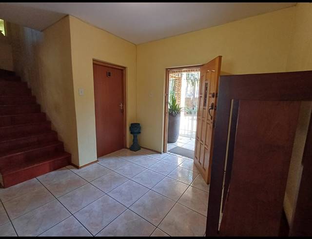 4 BEDROOM HOUSE FOR SALE IN VANDERBIJLPARK SE 3